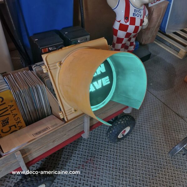 feu tricolore américain à 1 voie câblé 40cm man cave