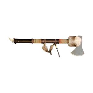 tomahawk "rawhide" 50cm avec perles et plumes native american made usa