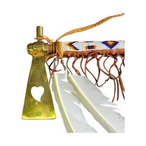 tomahawk "calumet de la paix" 40cm avec perles et plumes native american made usa