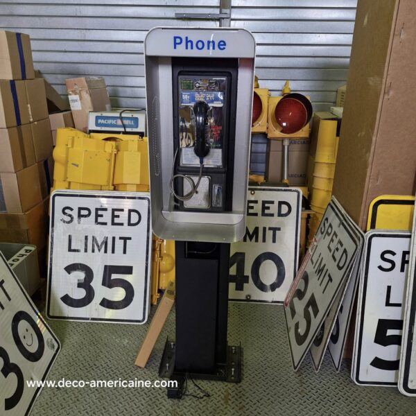 payphone vintage de rue américain authentique avec cabine provenance californie "brand new old stock"