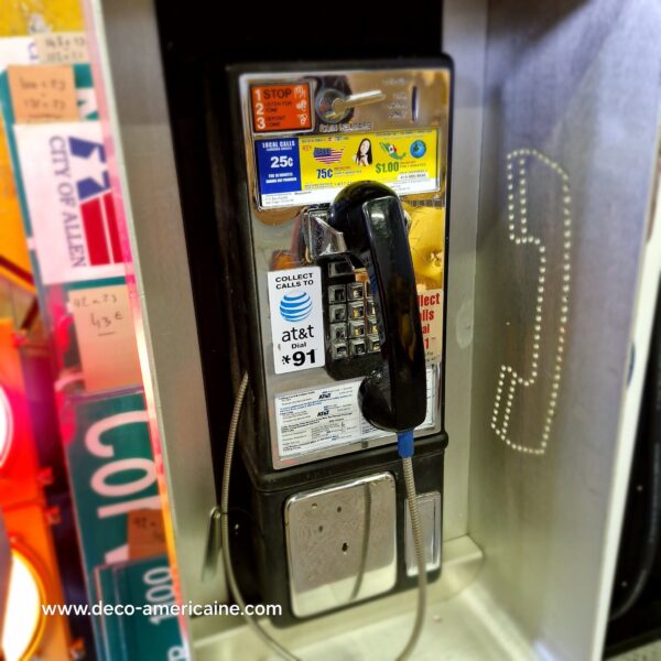 payphone vintage de rue américain authentique avec cabine bell atlantic (copie)