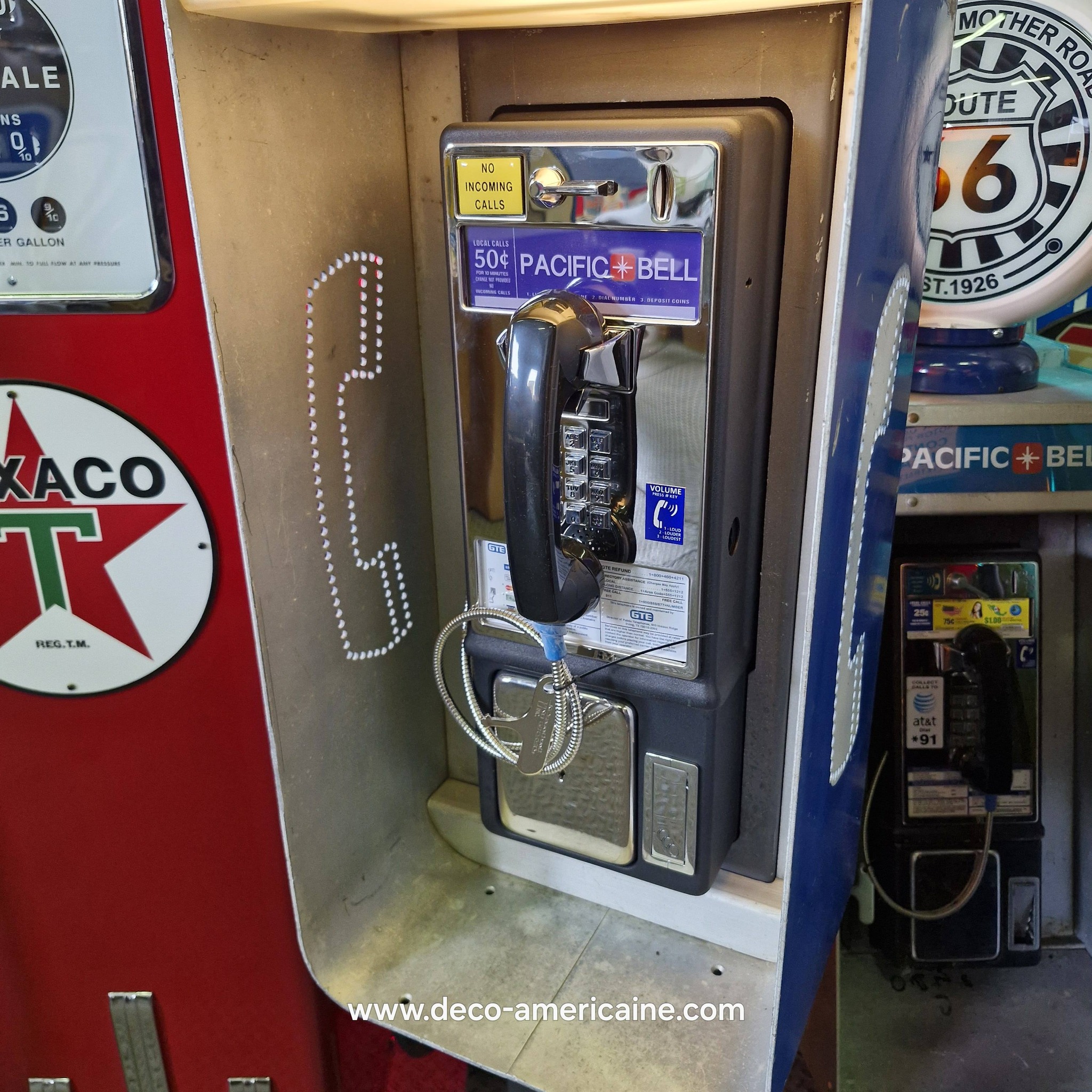 cabine payphone sur pied de rue américaine authentique provenance de l'état de l'ohio