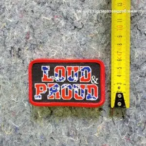 patche pour blouson de cuir ou veste jean "loud and proud" 9x6cm