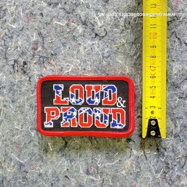 patche pour blouson de cuir ou veste jean "loud and proud" 9x6cm