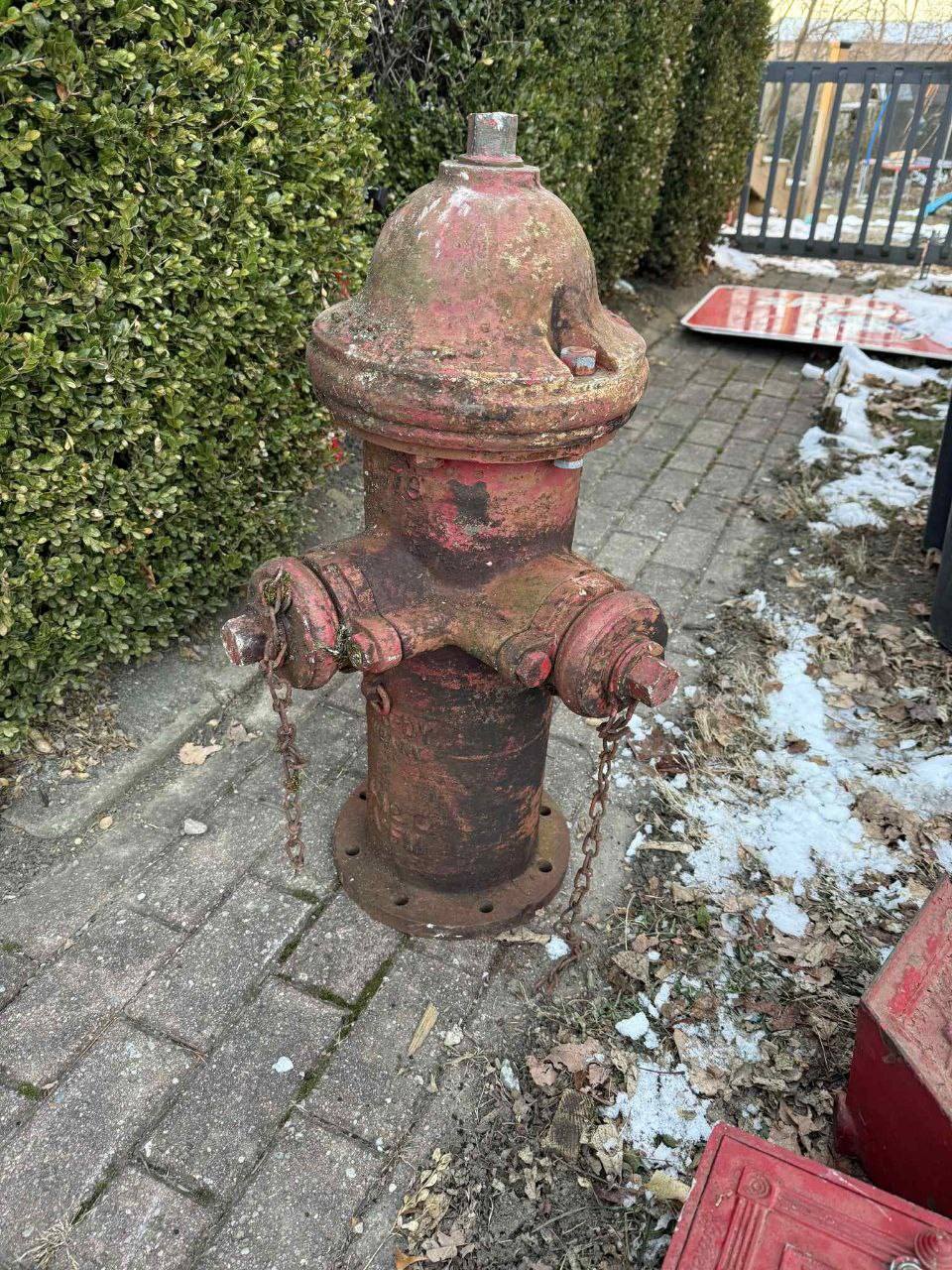 borne à incendie américaine authentique