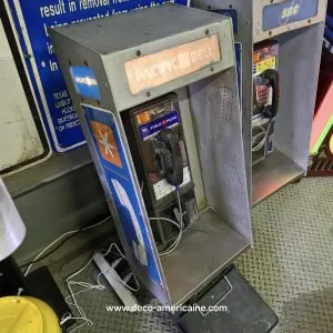 cabine murale avec payphone vintage de rue américain authentique silver « street condition » cabine murale avec payphone vintage de rue américain authentique silver "street condition"