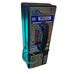 téléphone payphone américain de rue avec monnayeur et stickers wescomm