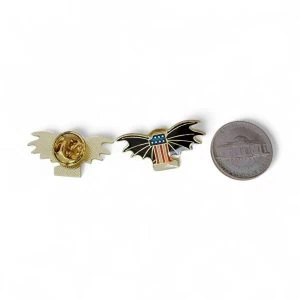 pin's pour chapeau, casquette, blouson en cuir ou tissu thématique indian (copie)