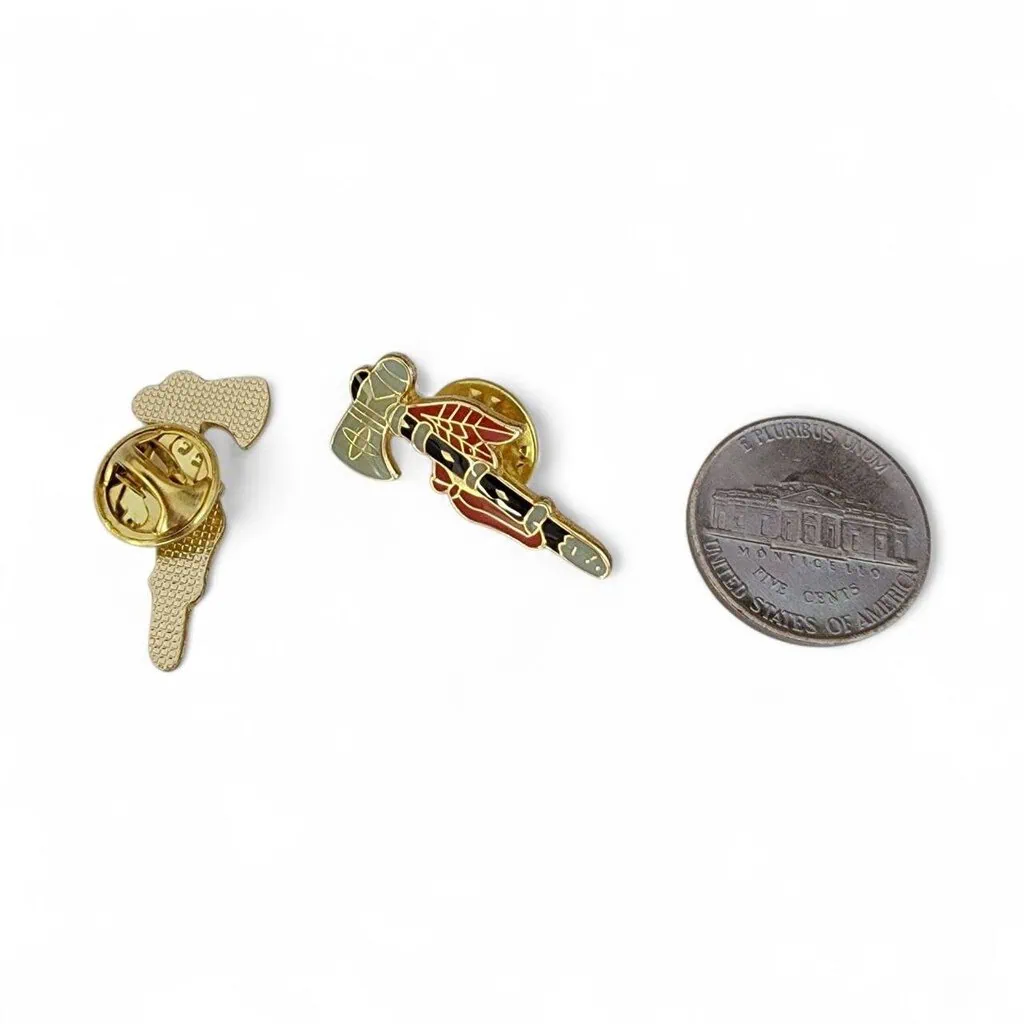 pin's pour chapeau, casquette, blouson en cuir ou tissu thématique indian