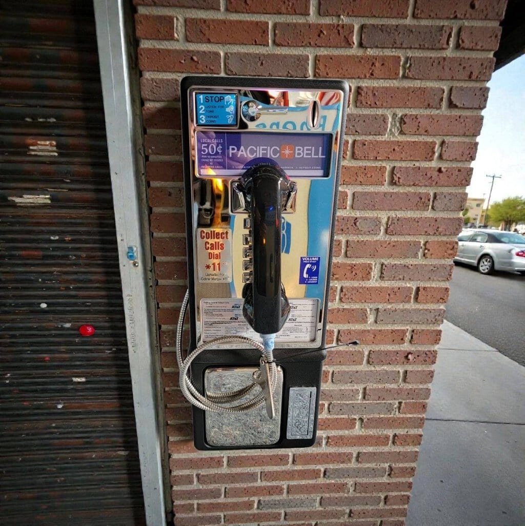 véritable téléphone public américain (payphone) année 2000's – neuf d'epoque dans son carton d'origine (nos) (copie)