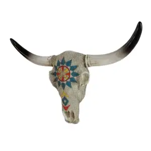 crâne southwest style perles et dessin amérindien (repro en résine), 35cm